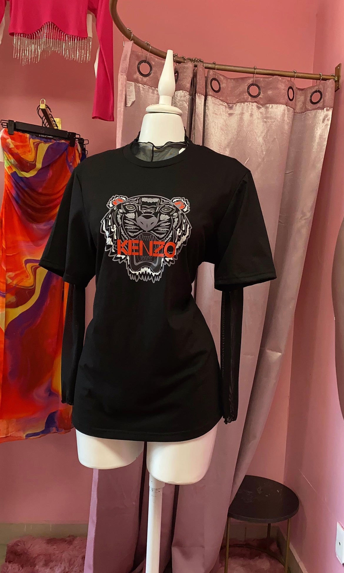 Orange Kiki oversized tee