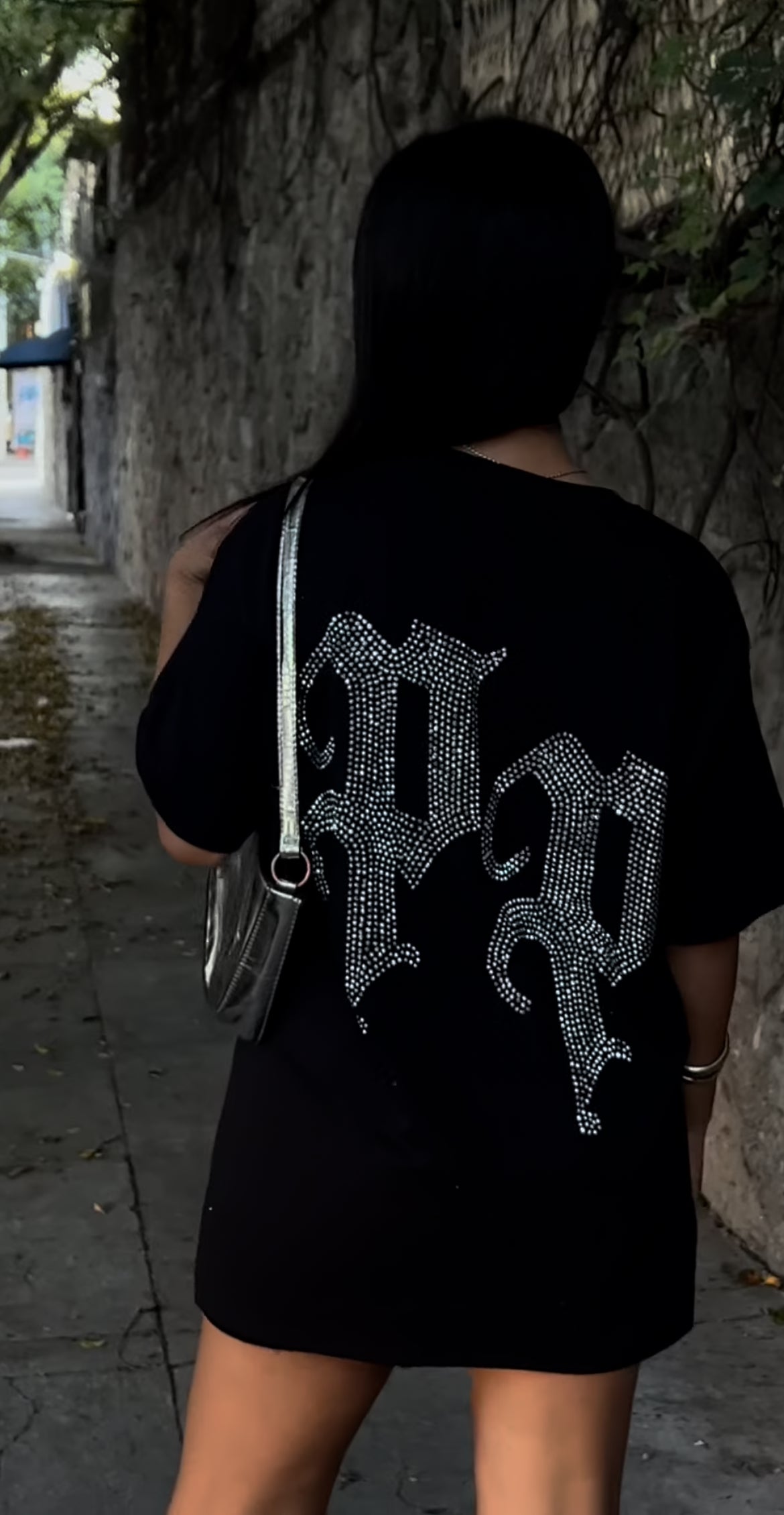 PP rhinestone oversize tee