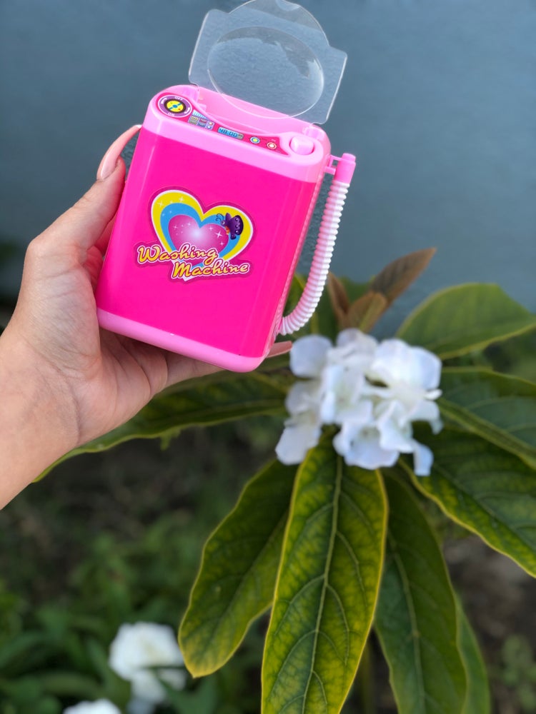Mini lash washing machine