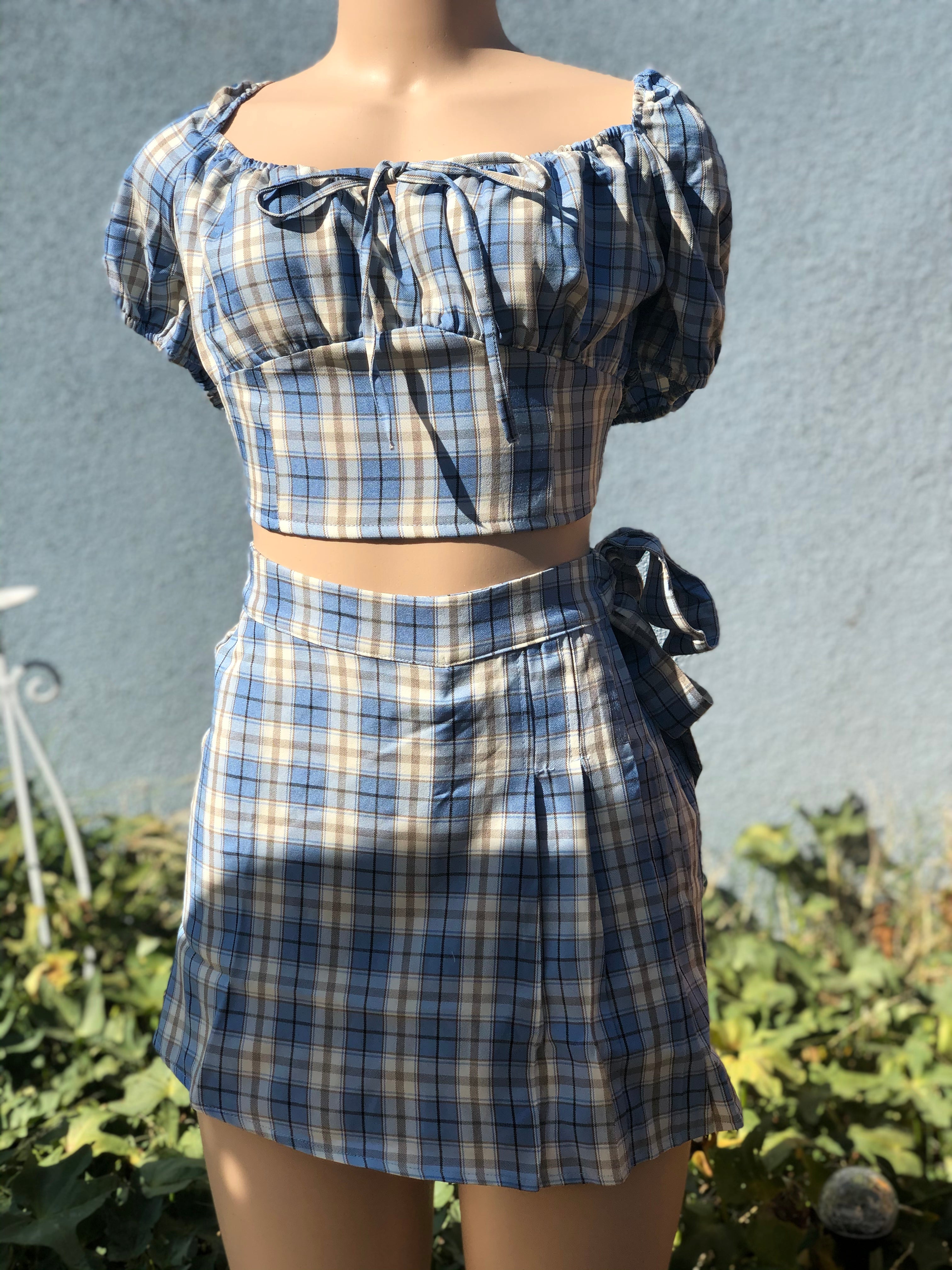 True blue skorts set